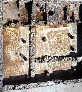Pohled na mozaiku synagogy v Chamat Tiberias (15 kB)